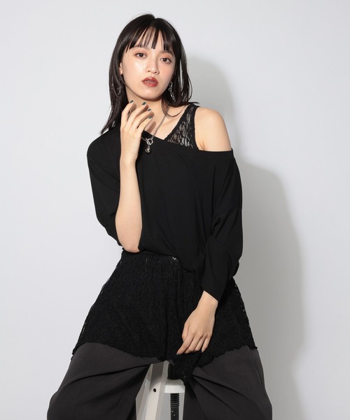 PAGEBOY(ページボーイ)の「【マルチWAYネック】ルーズネックショートタックT(Tシャツ/カットソー・レディース・グレー/オフホワイト/ブラック・FREE)」の4枚目の写真