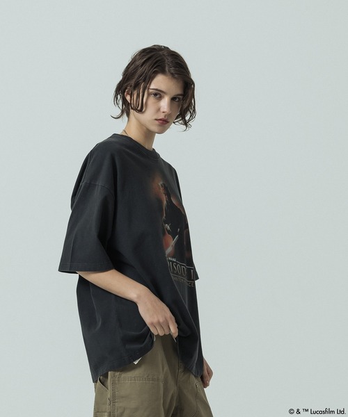 SLICK(スリック)の「【SLICK/スリック】SLICK / STAR WARS / Printed T-shirt 03/スターウォーズ / パウダー加工プリントTシャツ /オーバーサイズ シルエット/ ビンテージ / ディズニー(Tシャツ/カットソー・メンズ・ホワイト/ブラック・3/2/1)」の11枚目の写真