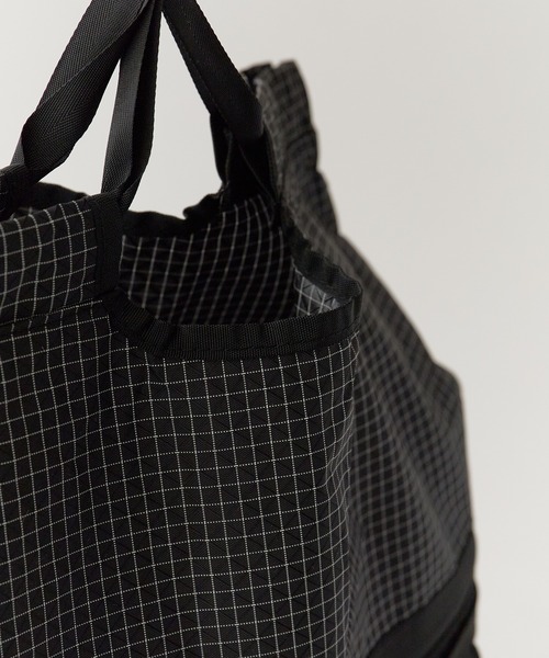 POLeR(ポーラー)の「POLeR/ポーラー KNAPSACK2.0 ナップサック 2026年春夏(バックパック/リュック・メンズ・オレンジ/グリーン/ブラック・ONE SIZE)」の13枚目の写真