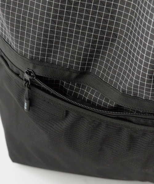 POLeR(ポーラー)の「POLeR/ポーラー KNAPSACK2.0 ナップサック 2026年春夏(バックパック/リュック・メンズ・オレンジ/グリーン/ブラック・ONE SIZE)」の9枚目の写真