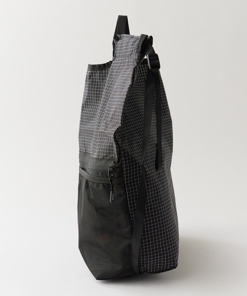 POLeR(ポーラー)の「POLeR/ポーラー KNAPSACK2.0 ナップサック 2026年春夏(バックパック/リュック・メンズ・オレンジ/グリーン/ブラック・ONE SIZE)」の5枚目の写真