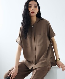 CROSS FUNCTION（クロスファンクション）の「《防シワ》サマナチュラリュクス ダブルポケットバンドカラーブラウス【CROSS FUNCTION/クロスファンクション】（シャツ/ブラウス）」