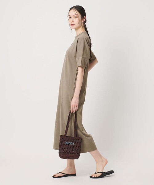 BEAUTY&YOUTH UNITED ARROWS（ビューティーアンドユースユナイテッドアローズ）の「【WEB限定 Wardrobe DAILY MINIMAL】パフスリーブ カットワンピース UVカット 接触冷感（ワンピース・レディース・ブラック/レッド/ダークブラウン/モカ・FREE）」の11枚目の写真