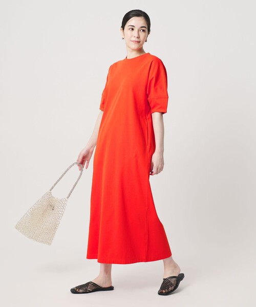 BEAUTY&YOUTH UNITED ARROWS（ビューティーアンドユースユナイテッドアローズ）の「【WEB限定 Wardrobe DAILY MINIMAL】パフスリーブ カットワンピース UVカット 接触冷感（ワンピース・レディース・ブラック/レッド/ダークブラウン/モカ・FREE）」の14枚目の写真