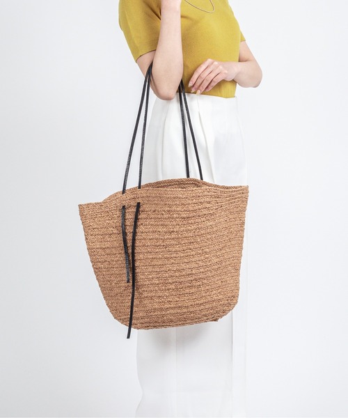MADE IN MADA(メイドインマダ)の「【MADE IN MADA /メイドインマダ】舟型かごバッグ ラフィア トートバッグ(かごバッグ・レディース・ナチュラル/ライトブラウン・FREE)」の7枚目の写真