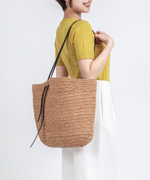 MADE IN MADA(メイドインマダ)の「【MADE IN MADA /メイドインマダ】舟型かごバッグ ラフィア トートバッグ(かごバッグ・レディース・ナチュラル/ライトブラウン・FREE)」の8枚目の写真