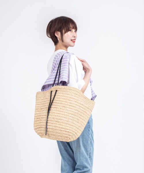 MADE IN MADA(メイドインマダ)の「【MADE IN MADA /メイドインマダ】舟型かごバッグ ラフィア トートバッグ(かごバッグ・レディース・ナチュラル/ライトブラウン・FREE)」の15枚目の写真