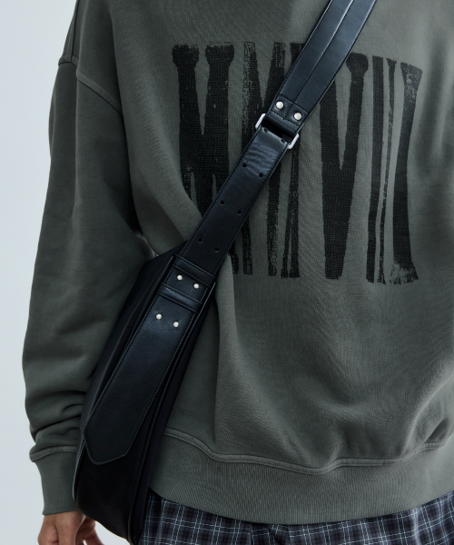 MAISON MINED（メゾンミネド）の「BIG SIDE STRAP HOBO BAG BLACK（メッセンジャーバッグ・メンズ・その他・FREE）」の3枚目の写真
