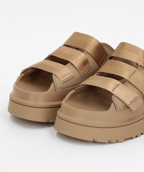 FREAK'S STORE（フリークスストア）の「UGG/アグ W GOLDENGLOW SLIDE[23.0cm～24.0cm展開]/ゴールデングロウスライド（サンダル・レディース・ブラウン系その他/ブラック・7/6）」の7枚目の写真