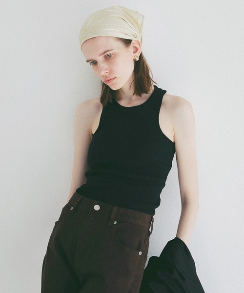CLANE(クラネ)の「BACK SHEER TANK TOPS(タンクトップ・レディース・ホワイト/ベージュ/ブラック・1/2)」の2枚目の写真