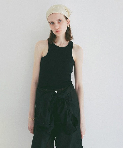 CLANE(クラネ)の「BACK SHEER TANK TOPS(タンクトップ・レディース・ホワイト/ベージュ/ブラック・1/2)」の5枚目の写真