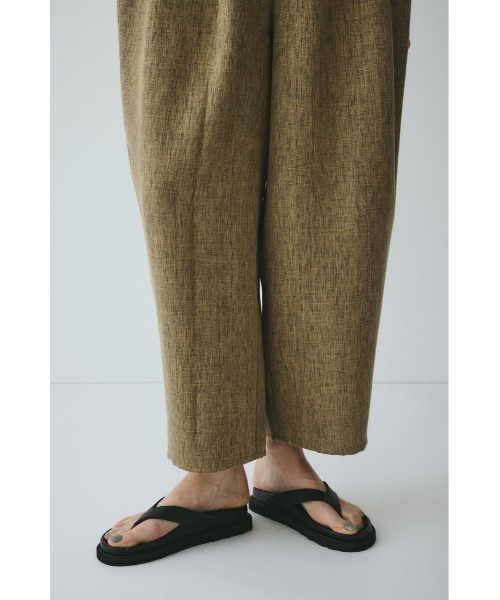 HeRIN.CYE(ヘリンドットサイ)の「Tweed butcher tuck pants / ツイードブッチャータックパンツ(スラックス・レディース・ブラック/ライトブルー/ベージュ・36/38)」の14枚目の写真