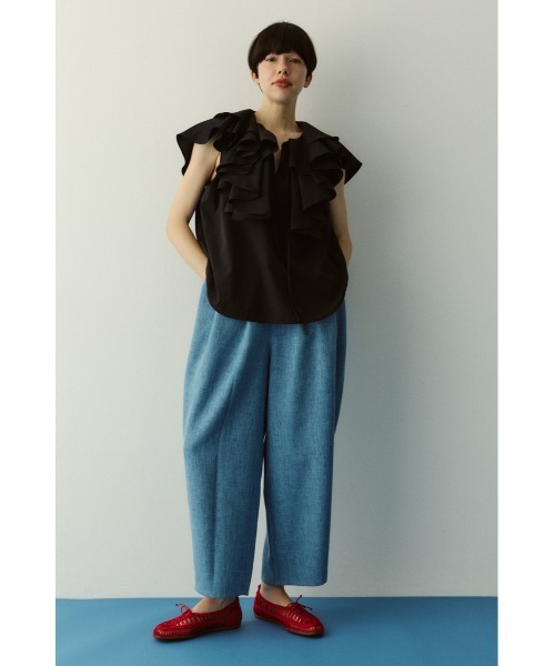 HeRIN.CYE(ヘリンドットサイ)の「Tweed butcher tuck pants / ツイードブッチャータックパンツ(スラックス・レディース・ブラック/ライトブルー/ベージュ・36/38)」の6枚目の写真