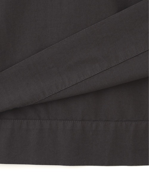 MHL.(エムエイチエル)の「GARMENT DYED COTTON POPLIN(ワンピース・レディース・ライム/チャコール・2/1)」の6枚目の写真