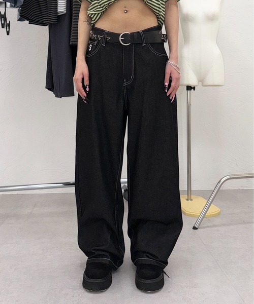 sedacle(セダクル)の「配色刺繍ストレートスラブデニム(デニムパンツ・レディース・ブラック/インディゴブルー/ライトインディゴブルー/ブラック系その他・SMALL/LARGE/MEDIUM)」の3枚目の写真