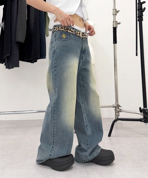 sedacle(セダクル)の「配色刺繍ストレートスラブデニム(デニムパンツ・レディース・ブラック/インディゴブルー/ライトインディゴブルー/ブラック系その他・SMALL/LARGE/MEDIUM)」の6枚目の写真