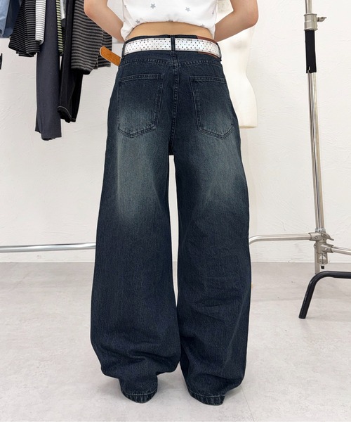 sedacle(セダクル)の「配色刺繍ストレートスラブデニム(デニムパンツ・レディース・ブラック/インディゴブルー/ライトインディゴブルー/ブラック系その他・SMALL/LARGE/MEDIUM)」の20枚目の写真