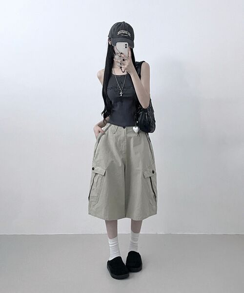 KIJIKO（キジコ）の「ke614. Washed Bermuda Cargo Pants Beige Grey（その他パンツ・レディース・ベージュ・SMALL/MEDIUM）」の14枚目の写真