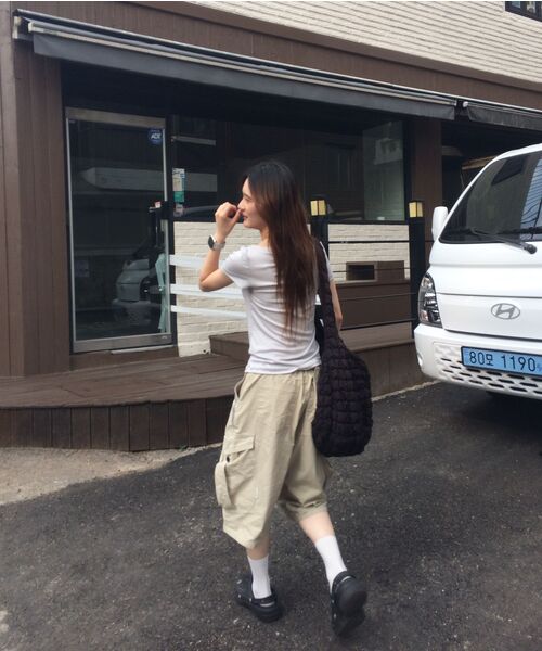 KIJIKO（キジコ）の「ke614. Washed Bermuda Cargo Pants Beige Grey（その他パンツ・レディース・ベージュ・SMALL/MEDIUM）」の15枚目の写真