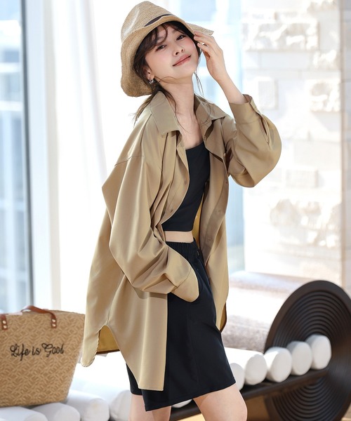 TeddyShop(テディショップ)の「【水陸両用/サイドスリット入り/ヨーク切替え/軽量】長袖 オーバーシャツライク 開襟 ラッシュガード シャツ レディース(ラッシュガード・レディース・ホワイト/ベージュ/ライトブルー/ブラック/イエロー/ブルー系その他・M/L/S)」の12枚目の写真