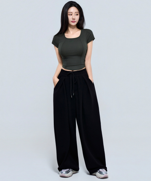 PHYSICAL GARMENTS（フィジカルガーメンツ）の「P2638 ディープピンタックカーブワイドパンツ [3COLOR]（その他パンツ・メンズ・グレー/ブラック・1/2/3）」の11枚目の写真