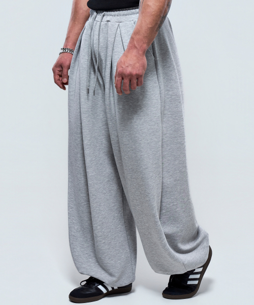 PHYSICAL GARMENTS（フィジカルガーメンツ）の「P2638 ディープピンタックカーブワイドパンツ [3COLOR]（その他パンツ・メンズ・グレー/ブラック・1/2/3）」の7枚目の写真