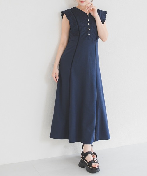 MISCH MASCH（ミッシュマッシュ）の「2026春夏新作 エンブロイダリーAラインワンピース（ワンピース・レディース・ブルー/ネイビー・M/S）」の2枚目の写真