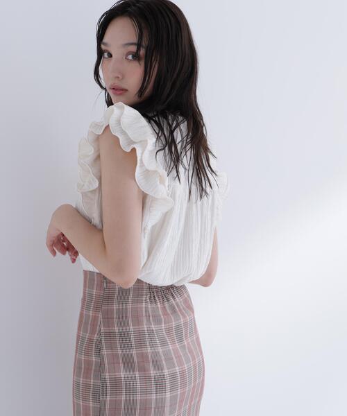 NATURAL BEAUTY BASIC(ナチュラルビューティーベーシック)の「ハイネックフリルスリーブカットソー(Tシャツ/カットソー・レディース・ピンク/オフホワイト/ダークブラウン・フリ-)」の6枚目の写真