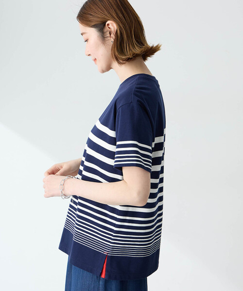 Petit Honfleur(プチオンフルール)の「パネルボーダーTシャツ【接触冷感・UVカット・オーガニックコットンブレンド】(Tシャツ/カットソー・レディース・ホワイト/ネイビー・M/L)」の5枚目の写真