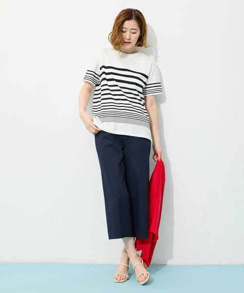 Petit Honfleur(プチオンフルール)の「パネルボーダーTシャツ【接触冷感・UVカット・オーガニックコットンブレンド】(Tシャツ/カットソー・レディース・ホワイト/ネイビー・M/L)」の13枚目の写真