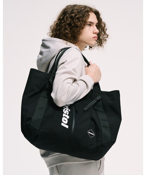 F.C.Real Bristol(エフシーレアルブリストル)の「CORDURA RIPSTOP ADJUSTABLE TOTE BAG(トートバッグ・メンズ・ブラック・FREE)」の2枚目の写真