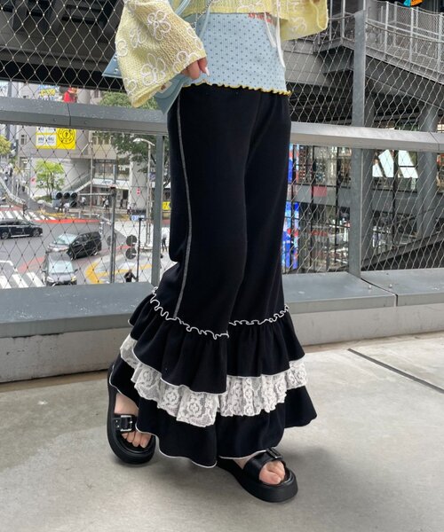 HELLO.SANFRANCISCO(ハローサンフランシスコ)の「【HELLO.SANFRANCISCO】レースフリルワッフルパンツ(その他パンツ・レディース・ブラック/ブルー・MEDIUM/SMALL)」の5枚目の写真