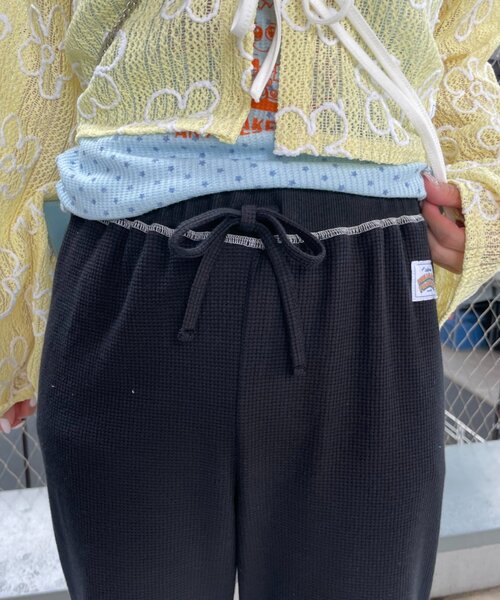 HELLO.SANFRANCISCO(ハローサンフランシスコ)の「【HELLO.SANFRANCISCO】レースフリルワッフルパンツ(その他パンツ・レディース・ブラック/ブルー・MEDIUM/SMALL)」の14枚目の写真