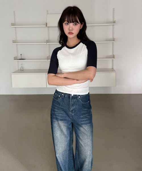 4INT.(フォイント)の「【バックポイント】ヴィンテージライク バックル ウォッシュ ワイド デニム パンツ(デニムパンツ・レディース・ブルー・S/M/L)」の18枚目の写真