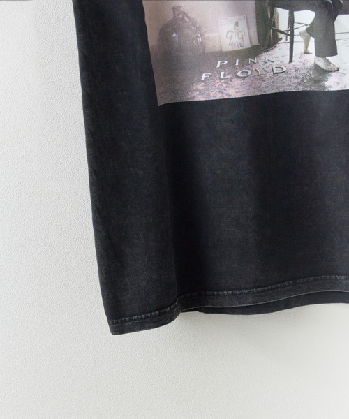 ROOPTOKYO(ループトウキョウ)の「Pink Floyd/ピンク・フロイド Unisex Stone Wash T-Shirt: Ummagumma(Black)(Back print) バンドTシャツ プリントTシャツ 半袖 クルーネック ロック ストリート メンズ レディース 秋 秋服 2026年秋冬(Tシャツ/カットソー・メンズ・ブラック・S/M/L/XL)」の6枚目の写真