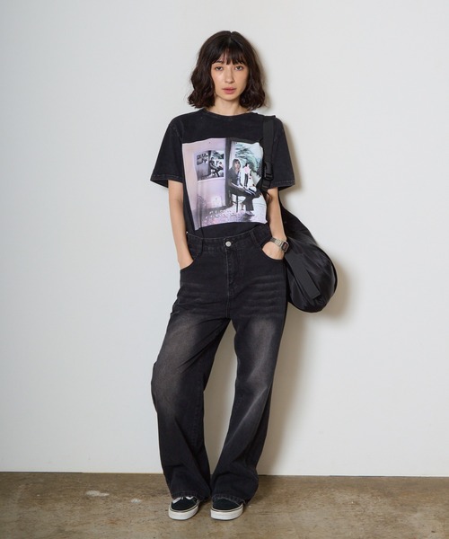 ROOPTOKYO(ループトウキョウ)の「Pink Floyd/ピンク・フロイド Unisex Stone Wash T-Shirt: Ummagumma(Black)(Back print) バンドTシャツ プリントTシャツ 半袖 クルーネック ロック ストリート メンズ レディース 秋 秋服 2026年秋冬(Tシャツ/カットソー・メンズ・ブラック・S/M/L/XL)」の14枚目の写真
