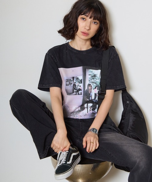 ROOPTOKYO(ループトウキョウ)の「Pink Floyd/ピンク・フロイド Unisex Stone Wash T-Shirt: Ummagumma(Black)(Back print) バンドTシャツ プリントTシャツ 半袖 クルーネック ロック ストリート メンズ レディース 秋 秋服 2026年秋冬(Tシャツ/カットソー・メンズ・ブラック・S/M/L/XL)」の12枚目の写真