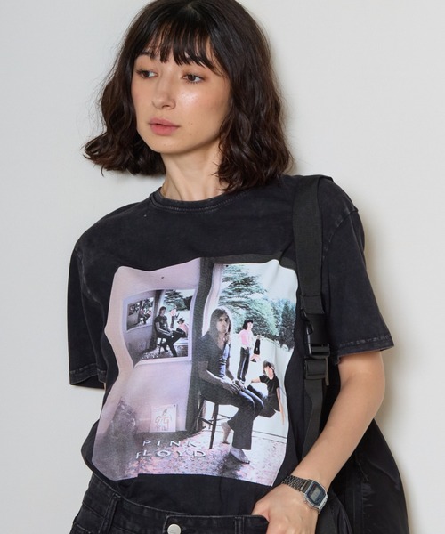ROOPTOKYO(ループトウキョウ)の「Pink Floyd/ピンク・フロイド Unisex Stone Wash T-Shirt: Ummagumma(Black)(Back print) バンドTシャツ プリントTシャツ 半袖 クルーネック ロック ストリート メンズ レディース 秋 秋服 2026年秋冬(Tシャツ/カットソー・メンズ・ブラック・S/M/L/XL)」の22枚目の写真