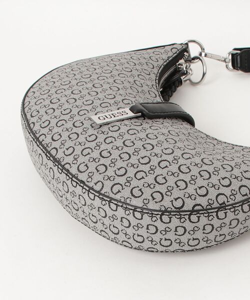 Guess（ゲス）の「MATILDA Shoulder Bag ショルダーバッグ（ショルダーバッグ・レディース・ホワイト/ブラック・ONE SIZE）」の13枚目の写真
