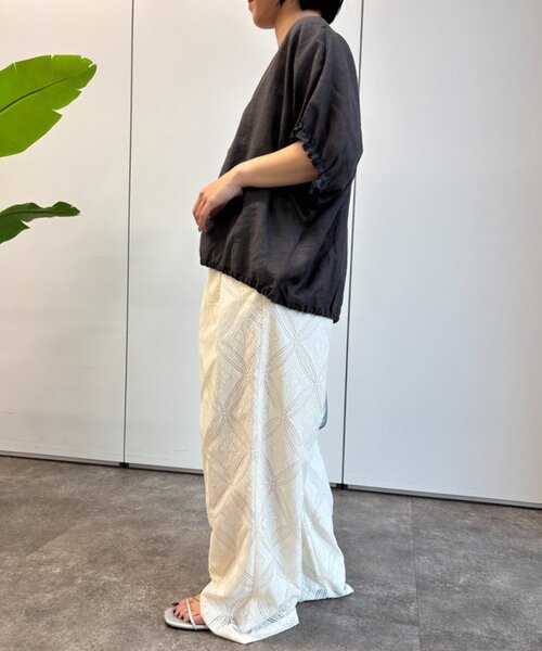 Jena espace merveilleux(ジェナ エスパスメルヴェイユ)の「【PalinkA/パリンカ】スラブ5分袖ブラウス(シャツ/ブラウス・レディース・ピンク/チャコールグレー/オフホワイト・FREE)」の14枚目の写真