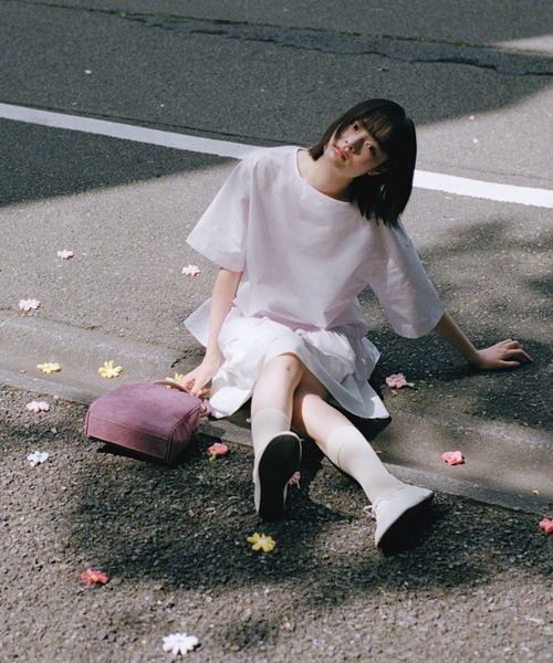 shesaidthat(シーセッドザット)の「shesaidthat - スウェードスクエアバッグ / Suede Square Bag(ハンドバッグ・レディース・パープル/ブラウン/ダークブルー・FREE)」の4枚目の写真