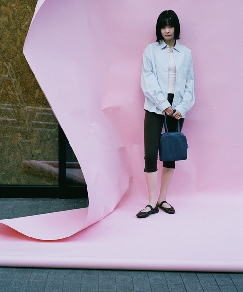 shesaidthat(シーセッドザット)の「shesaidthat - スウェードスクエアバッグ / Suede Square Bag(ハンドバッグ・レディース・パープル/ブラウン/ダークブルー・FREE)」の6枚目の写真