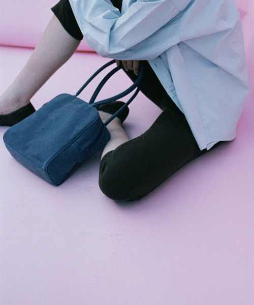 shesaidthat(シーセッドザット)の「shesaidthat - スウェードスクエアバッグ / Suede Square Bag(ハンドバッグ・レディース・パープル/ブラウン/ダークブルー・FREE)」の7枚目の写真
