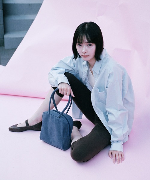 shesaidthat(シーセッドザット)の「shesaidthat - スウェードスクエアバッグ / Suede Square Bag(ハンドバッグ・レディース・パープル/ブラウン/ダークブルー・FREE)」の22枚目の写真