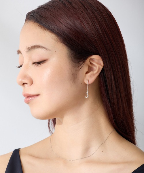 CALIN STANDARD(カリンスタンダード)の「◆金属アレルギー対応◆◆made in japan◆【痛くない】【落ちにくい】【ストレスフリーな着け心地】 ムーン ループフィットイヤリング(イヤリング・レディース・ゴールド/シルバー・FREE)」の5枚目の写真