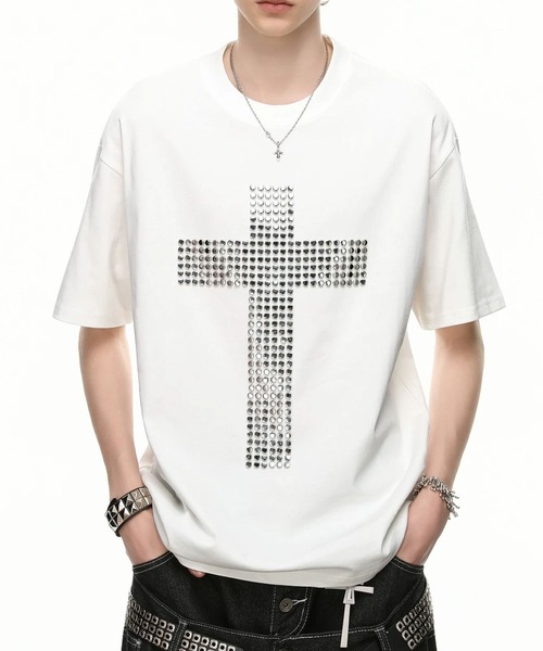 mushwear(マッシュウェア)の「スタッズクロスTシャツ(Tシャツ/カットソー・メンズ・ホワイト・MEDIUM/SMALL/X-LARGE/LARGE)」の1枚目の写真