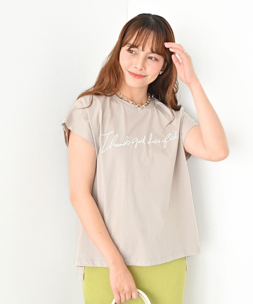 Ehre style(エーレスタイル)の「さりげなさが◎大人の新ロゴTコーデ7選(Tシャツ/カットソー・レディース・ホワイト・FREE)」の2枚目の写真