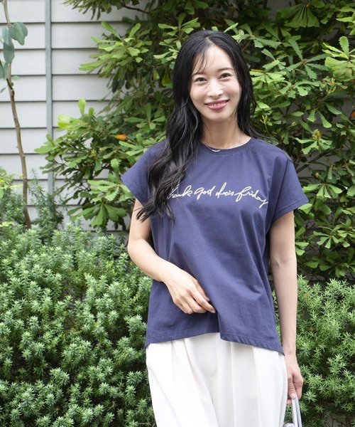 Ehre style(エーレスタイル)の「さりげなさが◎大人の新ロゴTコーデ7選(Tシャツ/カットソー・レディース・ホワイト・FREE)」の4枚目の写真