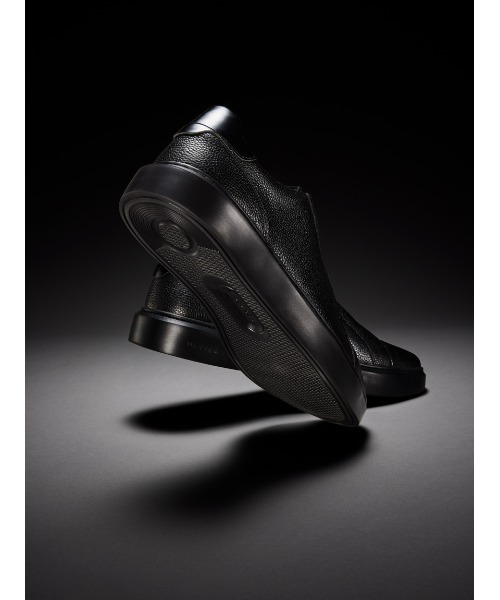 AOURE（アウール）の「DEVICE1 QUICK NERO（スニーカー・メンズ・ブラック・25.5cm/26.5cm/27.5cm/28.5cm）」の3枚目の写真