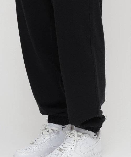 AVIREX(アヴィレックス)の「SIGNATURE VARSITY LOGO SWEAT PANTS / シグネチャーバーシティー ロゴ スウェットパンツ / AVIREX / アヴィレックス(スウェットパンツ・メンズ・ブラック/ネイビー/グレー/レッド/オフホワイト・MEDIUM/LARGE/X-LARGE/XX-LARGE)」の18枚目の写真